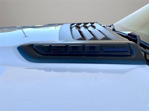 Used 2023 RAM 1500 Limited w/ Night Edition image 10