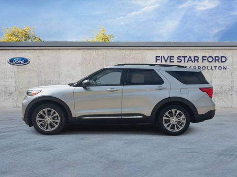 Certified 2023 Ford Explorer XLT w/ Equipment Group 202A RWD image 5