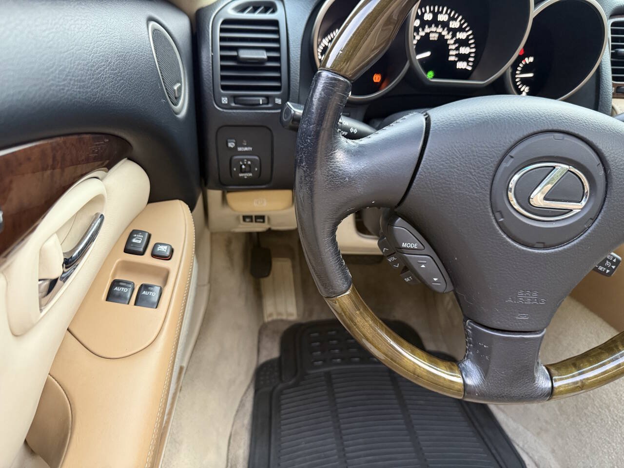 Used 2008 Lexus SC 430 Convertible RWD image 32
