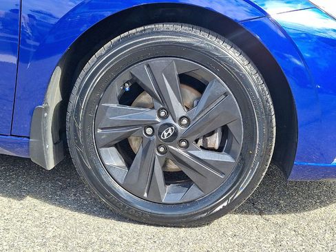 Certified 2023 Hyundai Elantra SEL image 26