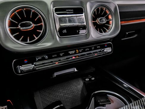 Used 2025 Mercedes-Benz G 63 AMG 4MATIC image 66
