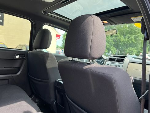 Used 2008 Mercury Mariner 2WD image 16