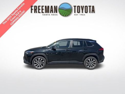 Used 2023 Toyota Corolla Cross XLE AWD/4WD image 1