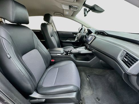 Used 2018 Honda Clarity Plug-In Hybrid image 19