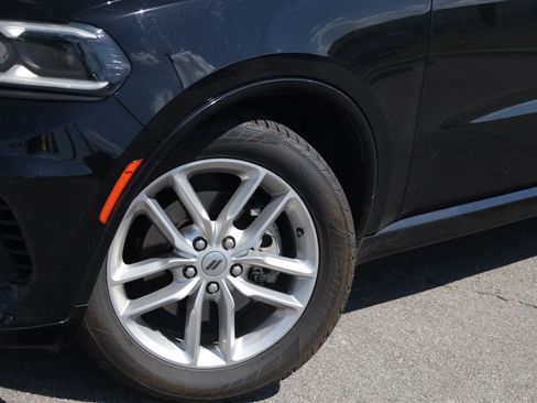Used 2024 Dodge Durango GT RWD image 7