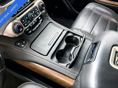 Used 2018 GMC Yukon XL Denali image 19