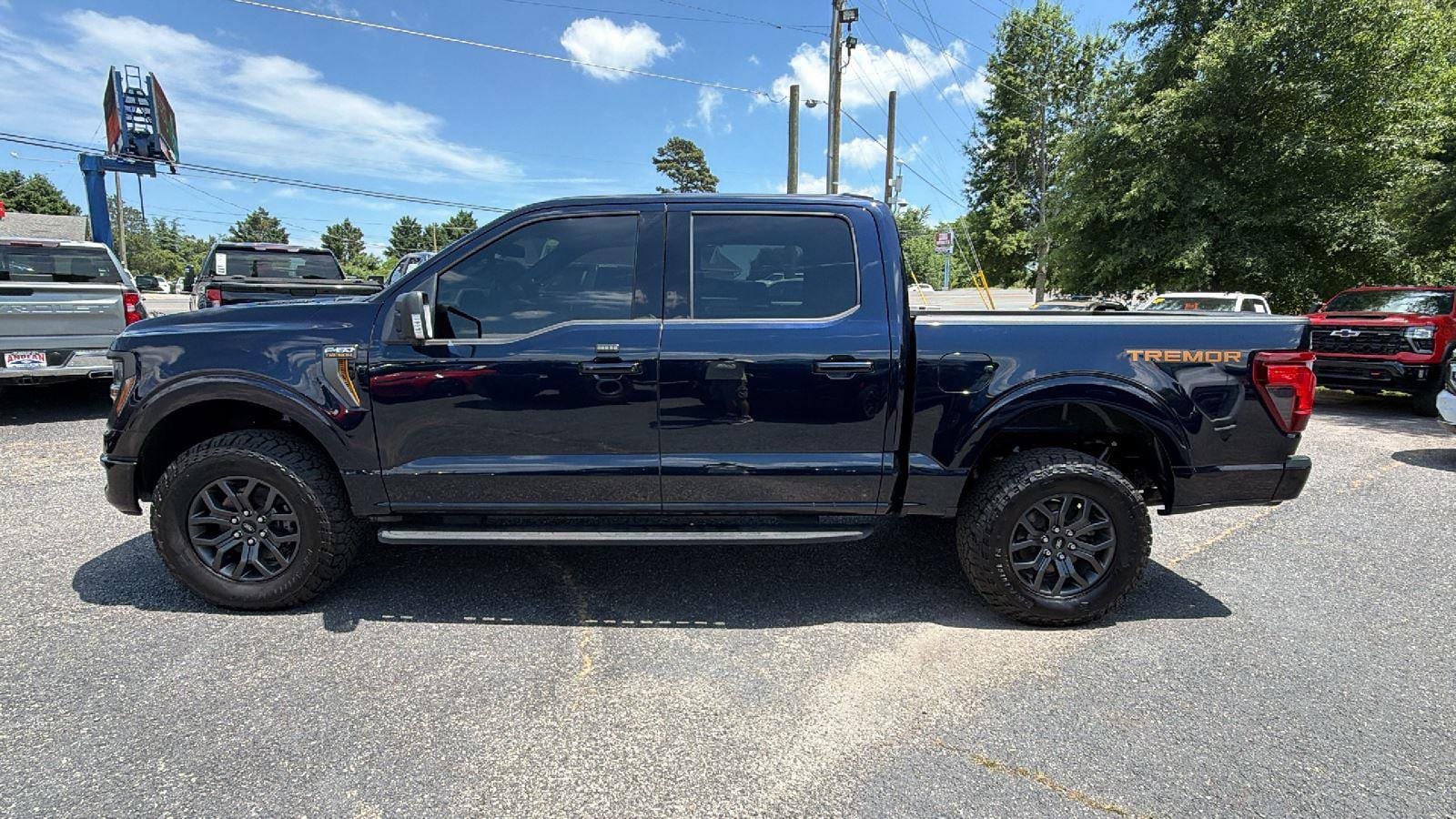 Used 2025 Ford F150 Tremor w/ Mobile Office Package AWD/4WD image 8