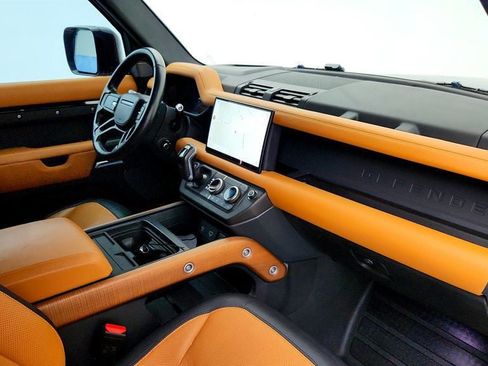 Used 2022 Land Rover Defender 110 X AWD/4WD image 26