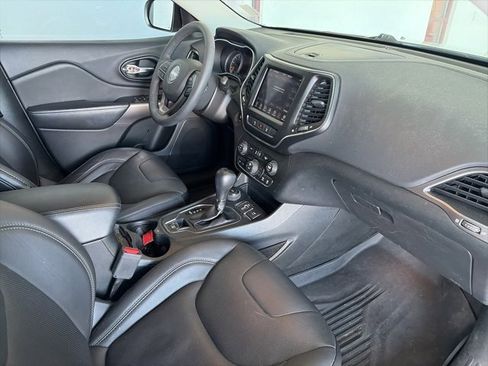 Certified 2021 Jeep Cherokee Latitude Lux w/ Comfort/Convenience Group image 4