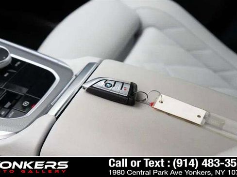 Used 2023 BMW X5 xDrive40i w/ M Sport Package image 60