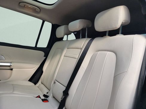 Used 2022 Mercedes-Benz GLB 250 image 17