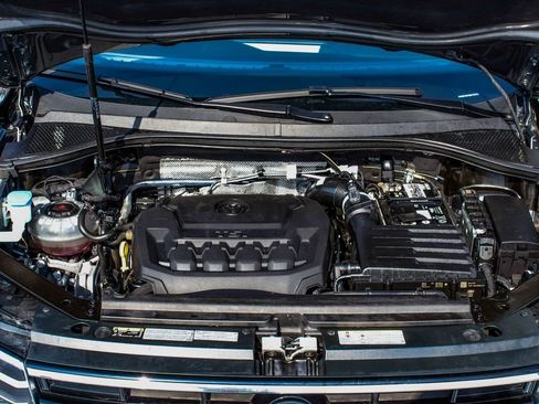 Used 2022 Volkswagen Tiguan SE R-Line image 46