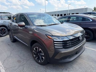 Certified 2025 Nissan Kicks SV