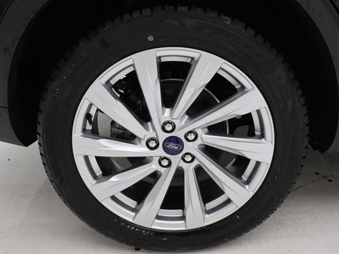 Used 2022 Ford Escape Titanium w/ Titanium Elite Package image 10