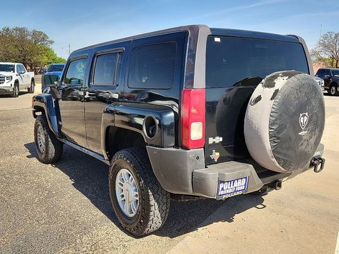 Used 2006 HUMMER H3 image 2