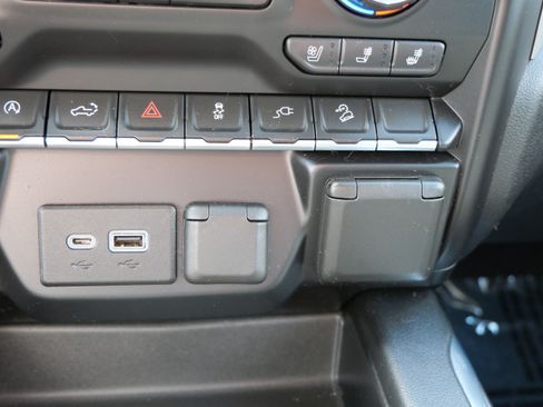 Used 2019 Chevrolet Silverado 1500 LTZ w/ LTZ Plus Package AWD/4WD image 32