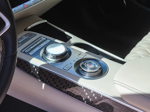 Used 2023 Genesis GV70 3.5T Sport w/ Sport Prestige Package image 19