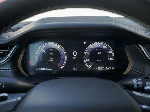 New 2025 Jeep Grand Cherokee Limited w/ Black Appearance Package image 23