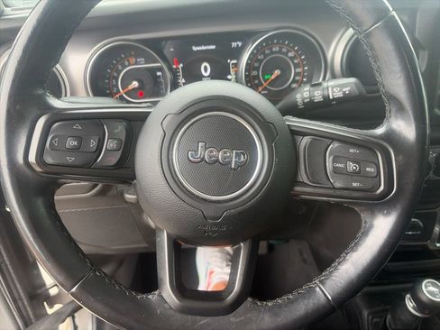 Used 2021 Jeep Wrangler Sport AWD/4WD image 30