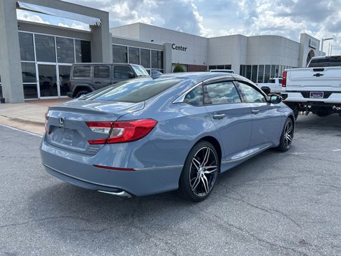 Used 2021 Honda Accord Touring image 5