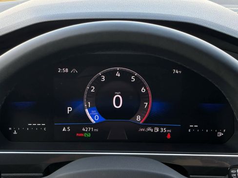 Certified 2024 Volkswagen Tiguan SE R-Line image 23