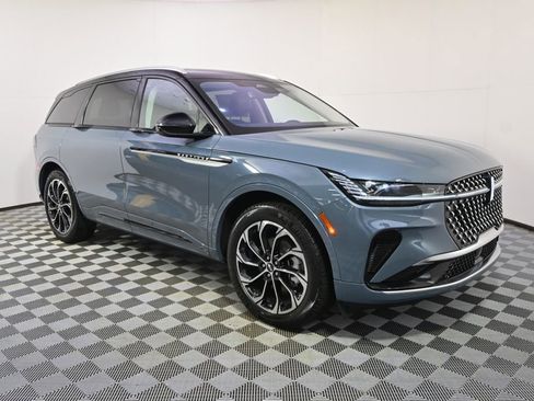 New 2026 Lincoln Nautilus Reserve AWD/4WD image 8