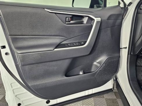 Used 2024 Toyota RAV4 LE image 15