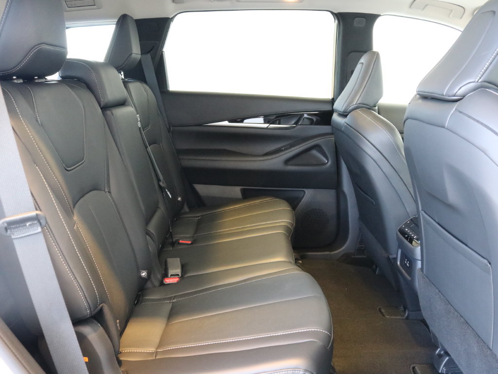 Used 2025 INFINITI QX60 Pure AWD/4WD image 43