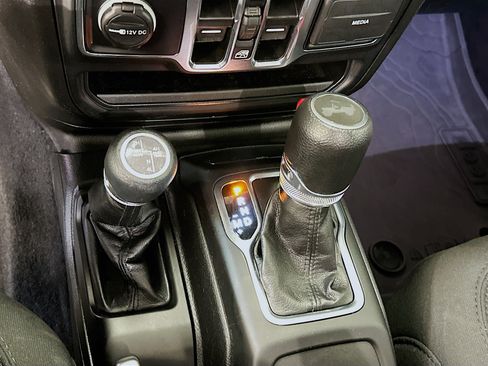 Used 2023 Jeep Wrangler Unlimited w/ 8.4" Radio Group AWD/4WD image 25