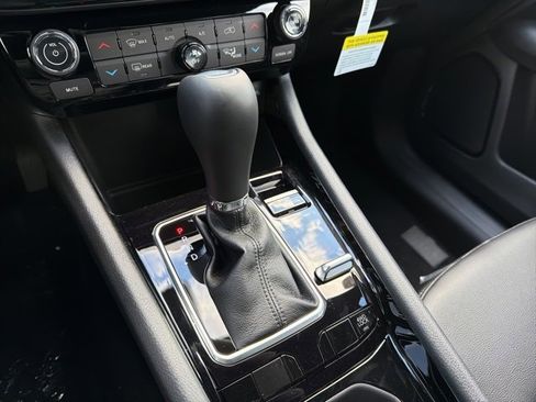 New 2026 Jeep Compass Limited image 15