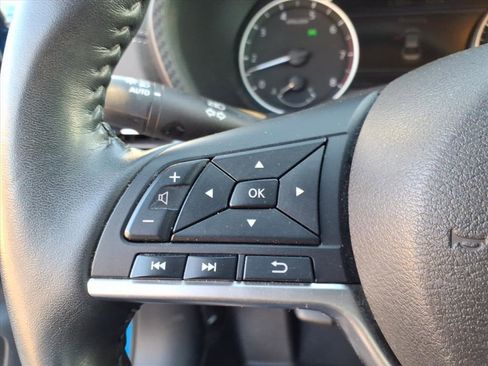 Used 2020 Nissan Sentra SV w/ Electronics Package image 27