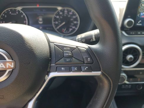 Used 2024 Nissan Sentra SV FWD image 29