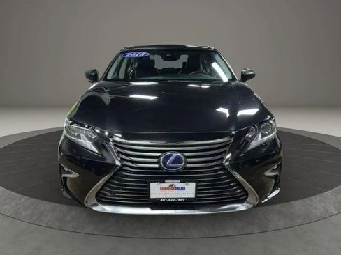 Used 2018 Lexus ES 300h image 8