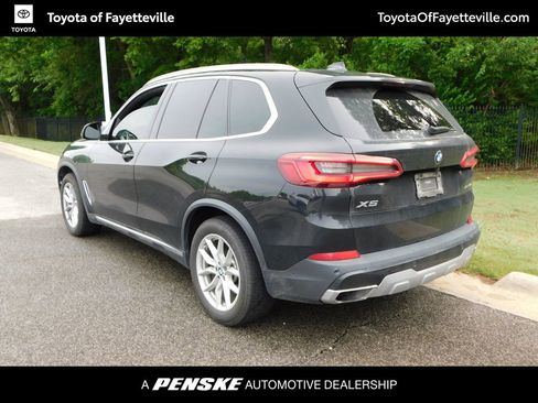 Used 2020 BMW X5 xDrive40i w/ Executive Package AWD/4WD image 3