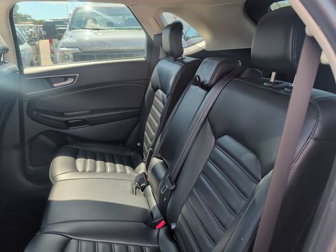 Used 2024 Ford Edge SEL AWD/4WD image 9