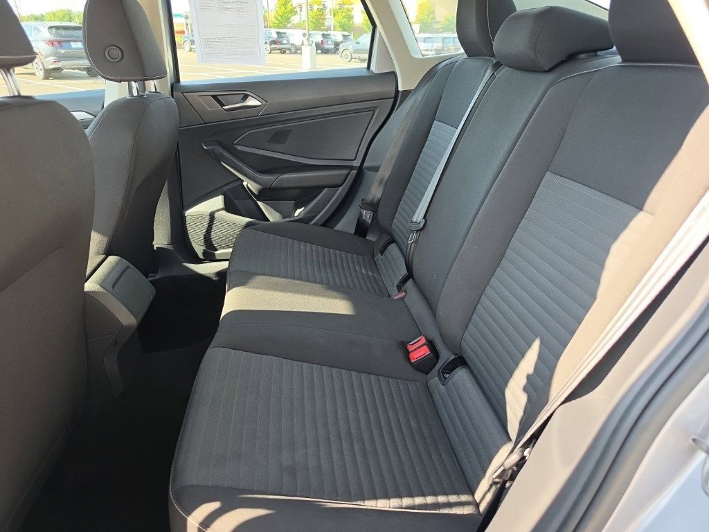 Used 2025 Volkswagen Jetta S FWD image 17