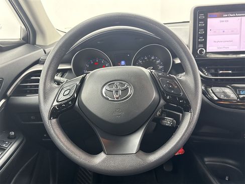 Used 2021 Toyota C-HR LE image 18