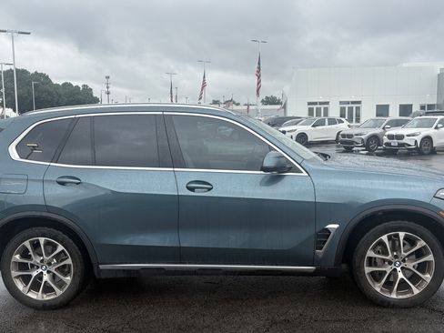 Used 2024 BMW X5 xDrive40i w/ Premium Package AWD/4WD image 11