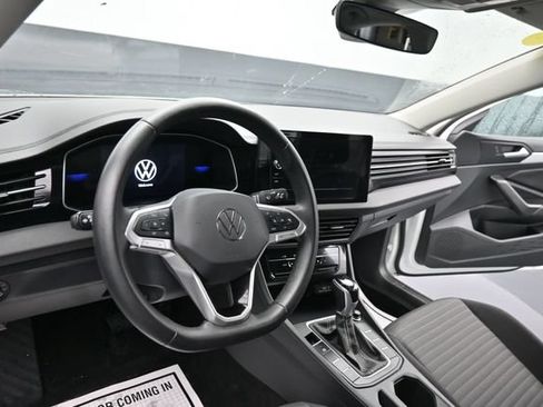 Used 2025 Volkswagen Jetta S FWD image 13