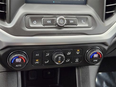 Used 2018 GMC Acadia SLE image 20