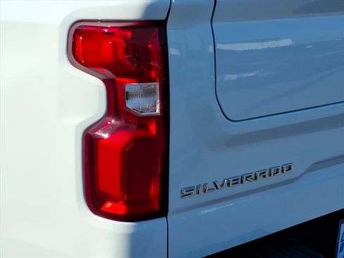 Used 2021 Chevrolet Silverado 1500 LTZ w/ Safety Package II AWD/4WD image 11