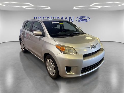 Used 2014 Scion xD FWD image 3