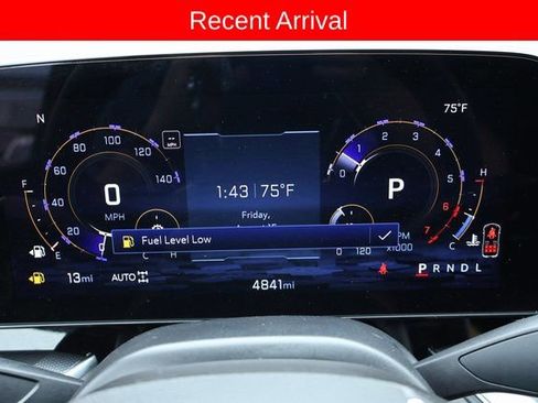 Used 2025 Chevrolet Suburban RST image 3