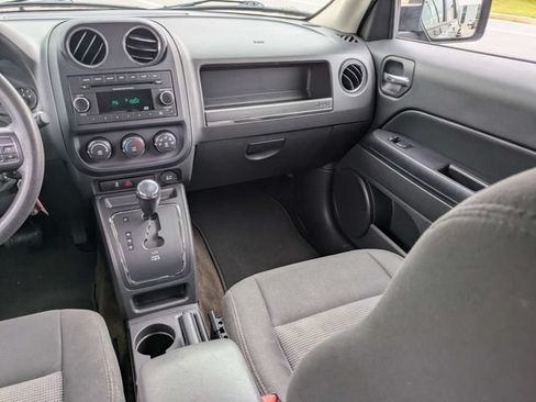 Used 2015 Jeep Patriot Sport w/ Power Value Group FWD image 17