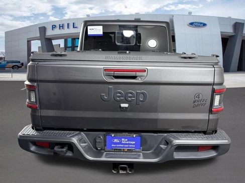 Used 2024 Jeep Gladiator Sport AWD/4WD image 6