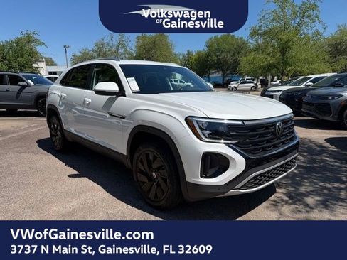New 2026 Volkswagen Atlas Cross Sport SE FWD image 1
