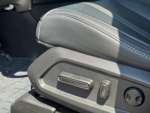 Used 2023 Honda Pilot Touring image 22
