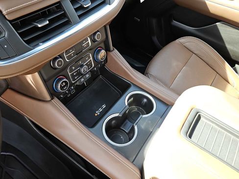 Used 2023 Chevrolet Tahoe High Country AWD/4WD image 20