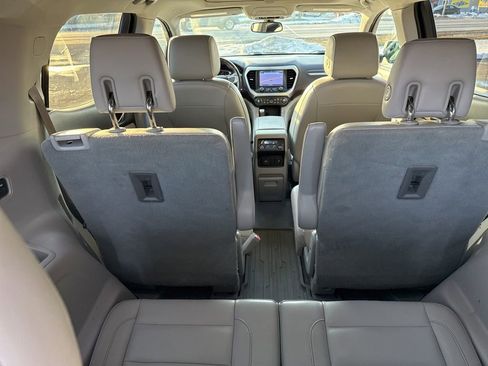 Used 2019 GMC Acadia SLT image 30