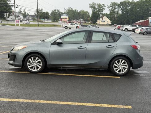 Used 2012 MAZDA MAZDA3 i Touring FWD image 2